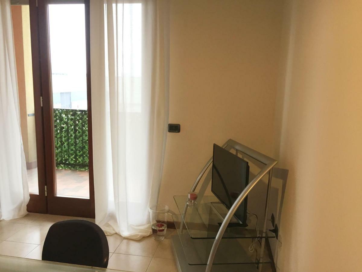 Appartamento Verona Fiera E Centro Экстерьер фото